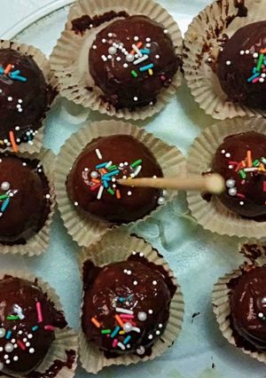 A picture of Cake pops #kids recipe contest #weekly jikoni challenge.