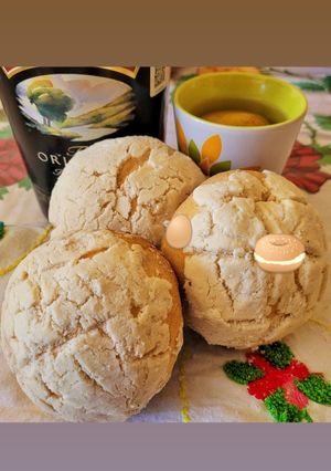 Una foto de 🧈🥚Conchas blancas🥚🧈
