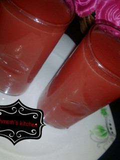 A picture of Watermelon lemonade.