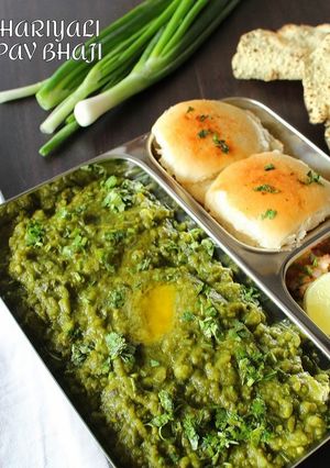 A picture of Hariyali Pav Bhaji.