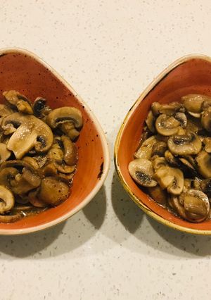 Una foto de Champiñones al pil pil