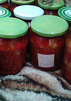 Pritamin paprika hagymával és chilivel télire recept fotója