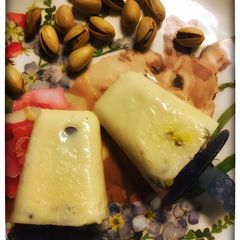 A picture of Kesar Pista Mawa Kulfi.