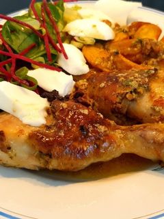 Töltött csirkecombok glutén- és laktózmentesen recept fotója