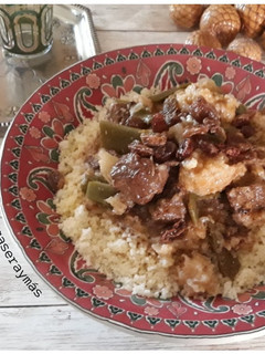Una foto de Ternera con verduras y cuscús