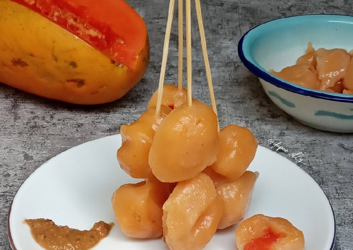 Sate Pentol Kates (pepaya)