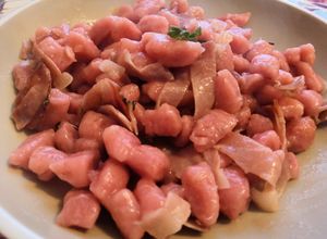 Foto di Gnocchi di barbabietola