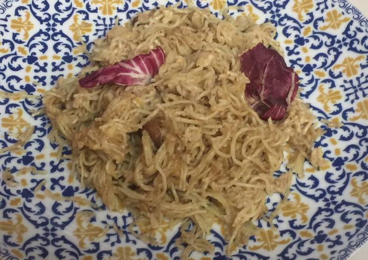 Fideos chinos con salsa de champiñones