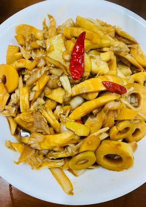 酸白菜炒竹筍 的食譜成品照片