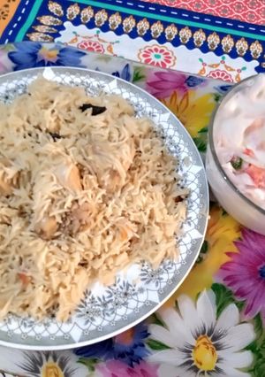 A picture of Yummy 😋 chicken pulao.