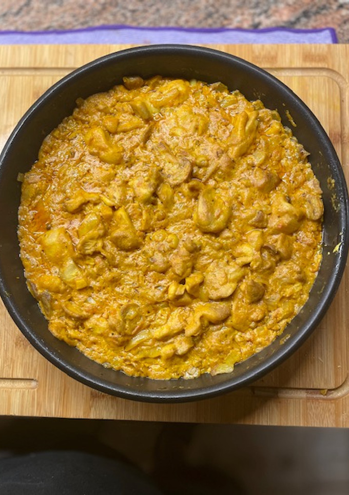 Una foto de Pollo al curry
