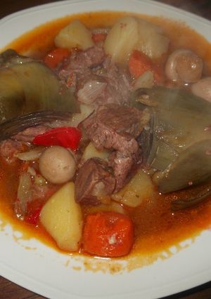 Foto principal de Guiso de ternera con verduras y patatas