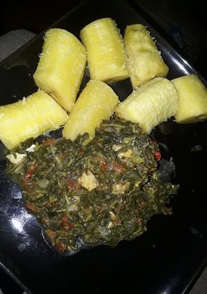 A picture of Boiled  plantain and veggie.