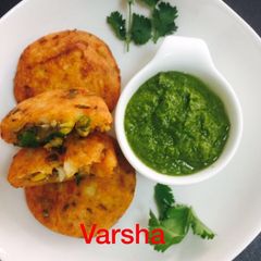 A picture of Paneer, Corn & Pyaz Kachori.