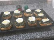 Una foto de tostadas aperitivo