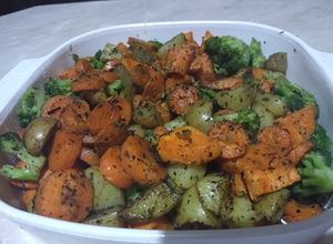 Una foto de Verduras asadas de otoño