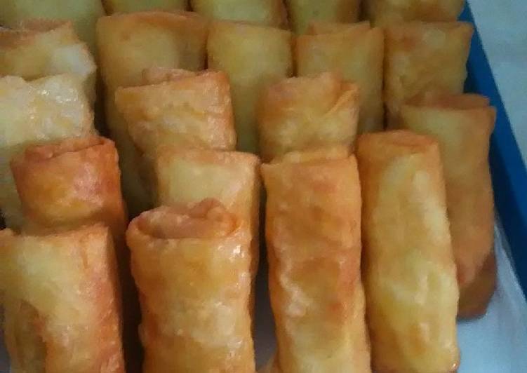 Langkah Mudah untuk Membuat Lumpia ayam sayur, Enak