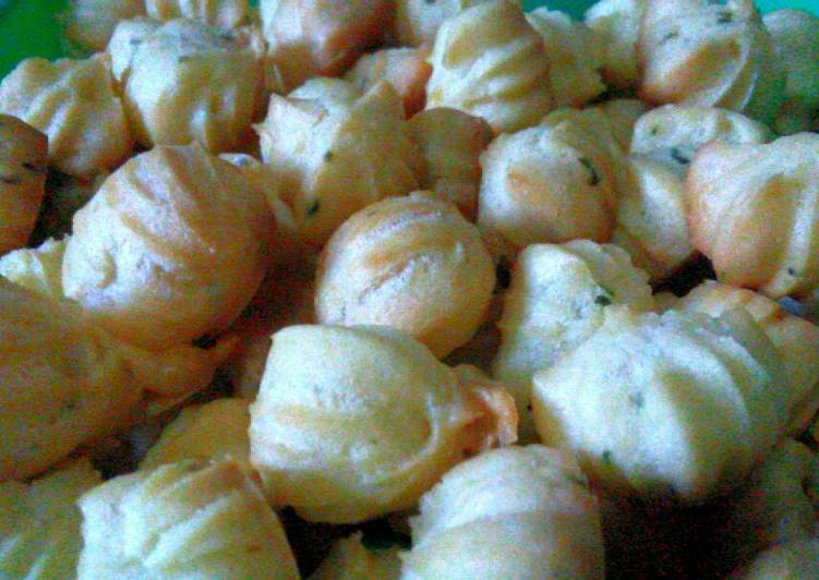 Soes kering palmia