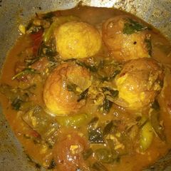 A picture of Egg curry.