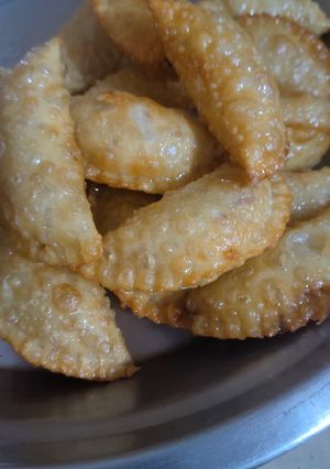 A picture of चासनी वाली मावा Gunjiya.