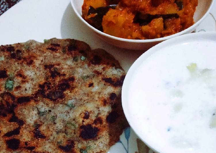 Recipe of Award-winning Swaang aatta Aalo prantha with pumpkin sabzi and aallo raita