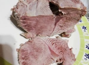 Una foto de Carnaza vacuna 🐂 tiernizada con olla presión