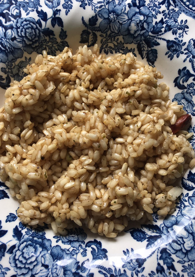 Una foto de Arroz integral picante