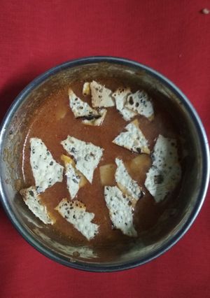 A picture of Papad ki sabzi.