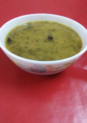 A picture of Palak daal.