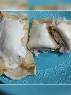 Una foto de Creppes con Pollo y Queso
