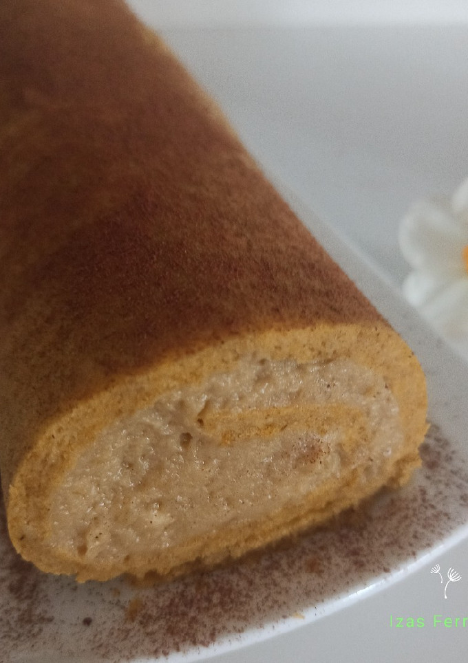 Una foto de Brazo gitano de zanahoria relleno de crema de manzana