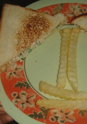 A picture of Chicken mayo sandwich.