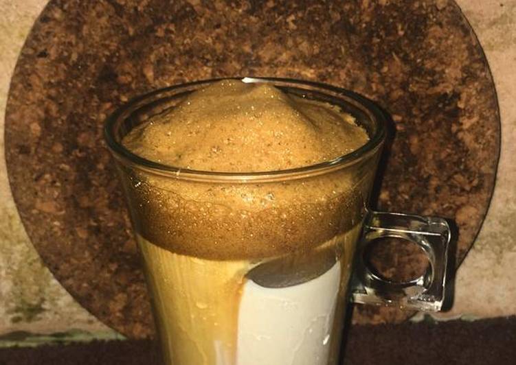 Dalgona coffee