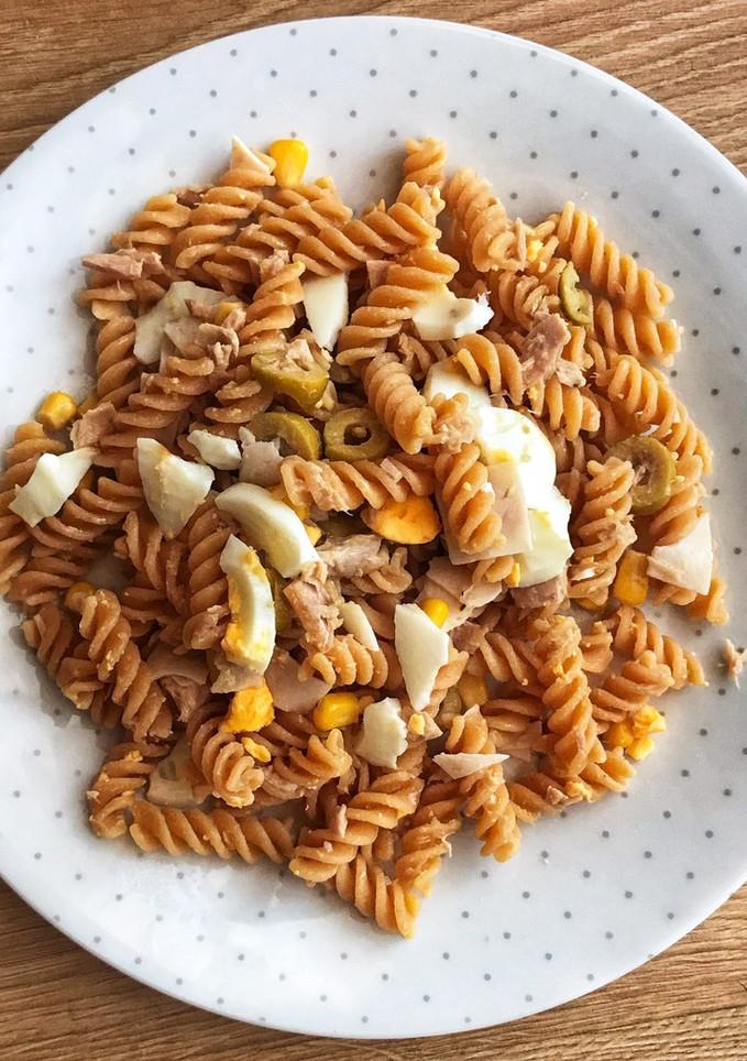 Una foto de Ensalada de pasta 🍝 🥗
