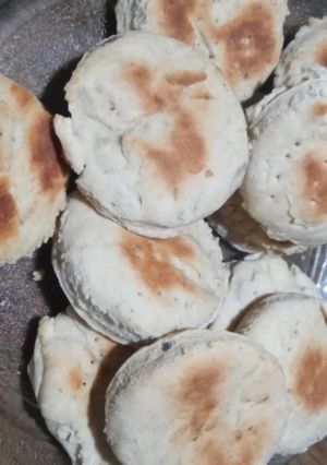 Una foto de Bizcochos de grasa cocinado en el hornito eléctrico