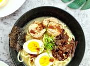Gambar kuah ramen jepang