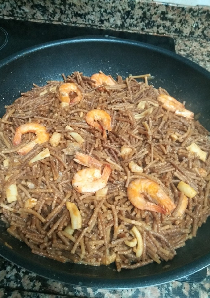 Una foto de Fideuá de pescado