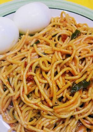 A picture of Spagetti jollof.