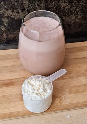 Una foto de Batido proteico 🥛más de 35 gramos de proteínas en un solo vaso 🧘🏻♀️