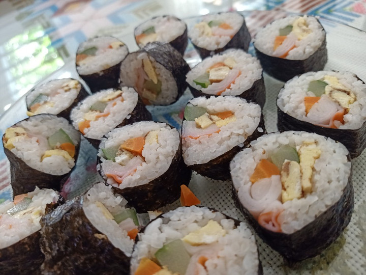 Cara Gampang Menyiapkan Sushi Roll Anti Gagal