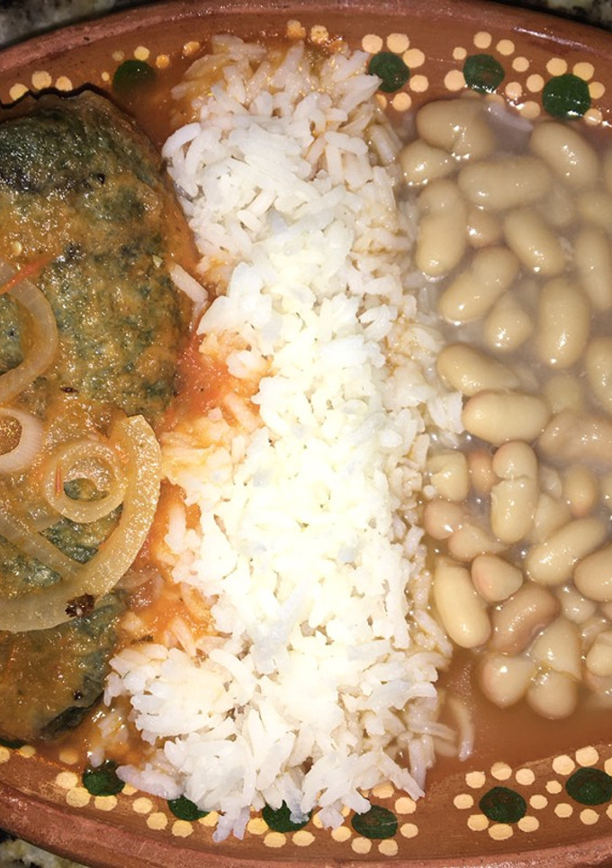 Una foto de Chiles rellenos de queso!!