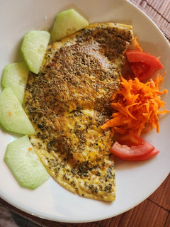 Una foto de Omelette de queso muzarella y verduras