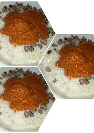 A picture of Shinkafa da wake da miya.