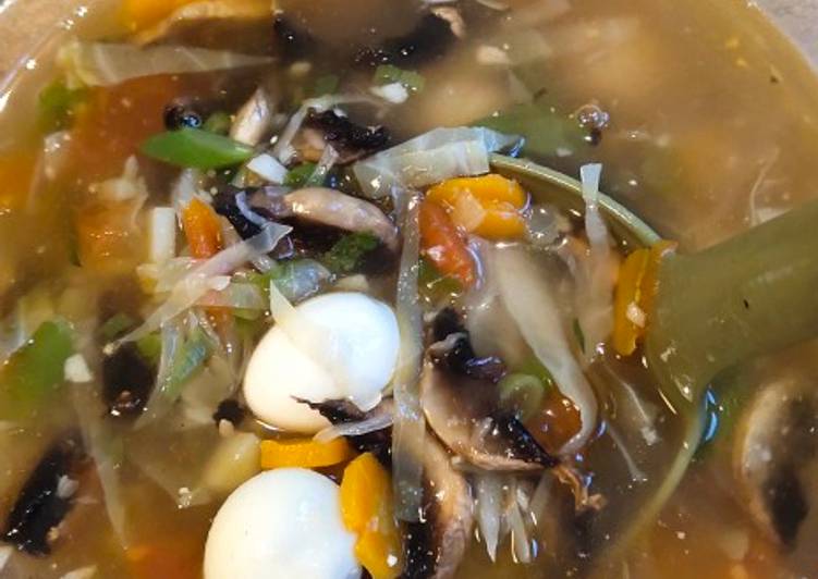 Sop telur puyuh jamur Sop telur puyuh jamur