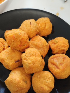 A picture of Sweet potato falafel with carrot 🥗🥕 salad. Gluten free. Air fryer.