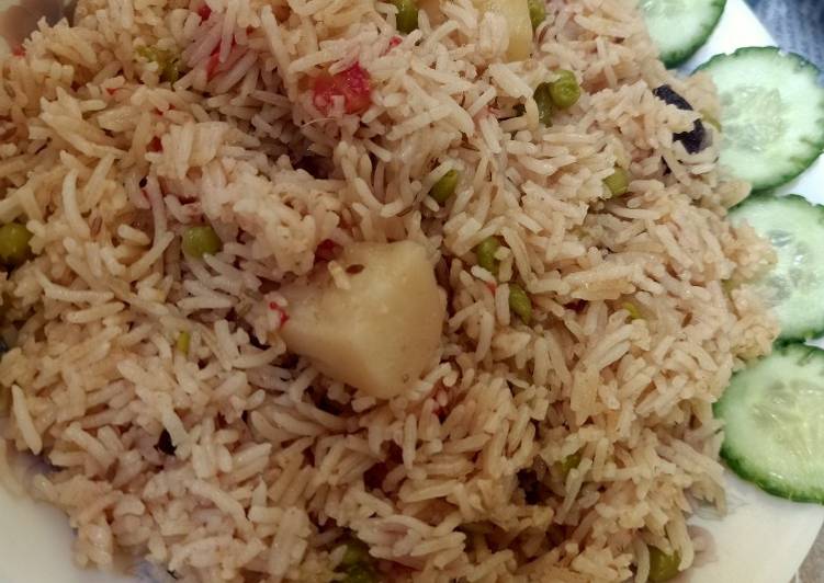 Aaloo matar pulao