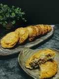 Beef carbonara puff nicky style