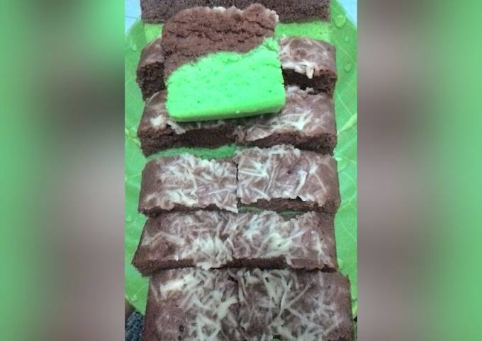 Resep Bolu Kukus Pandan Coklat Keju Oleh Mila Kudori Cookpad