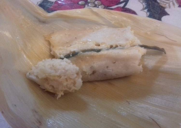 Tamales de rajas y cenizas con tequesquite para el Altar de Dolores
