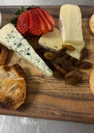 A picture of Mini Cheese Platter.